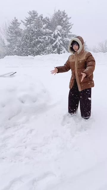 「また癒されたよ」東雲うみの楽しそうな雪はしゃぎムービーにファンも笑顔