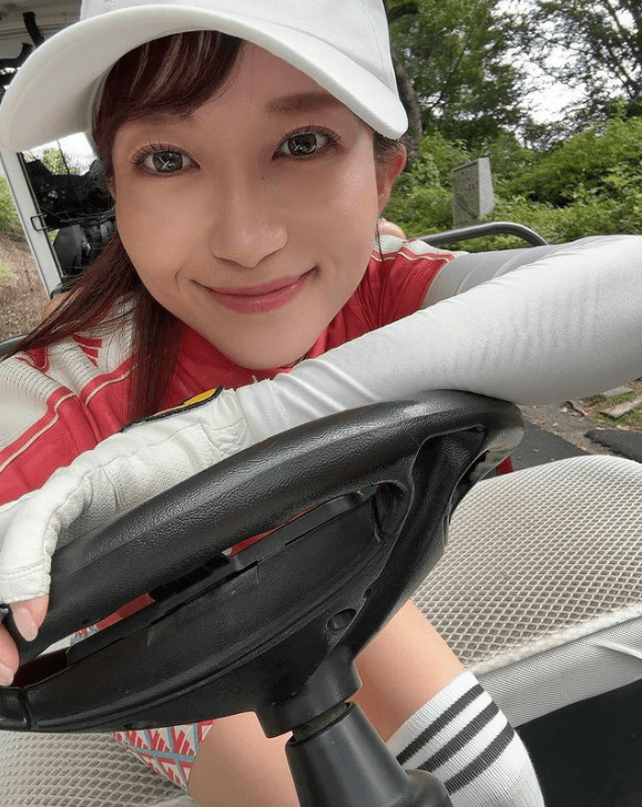 女子アナ・長谷川朋加、ゴルフ女子モードで”ときめき”ショットを披露！ファン「ドアップむっちゃ可愛い」