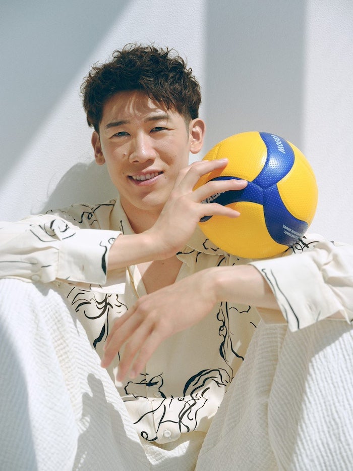 石川祐希が美容雑誌で公開した