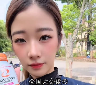 「休んでる暇はありません」美女野球選手、"美ウォーキングシーン＆ガッツあふれる練習ムービー"を披露！