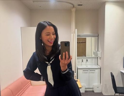 「現役余裕です」「似合いすぎ」高橋ユウが