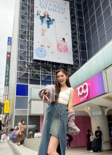 ゆうちゃみが109ジャック！美脚披露しファンから反響多数