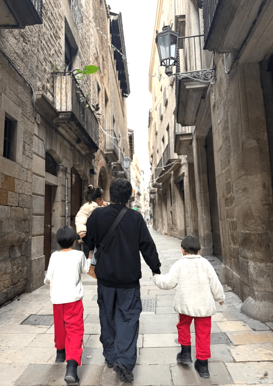 C大阪・登里享平、バルセロナで旧友・大久保嘉人家族と再会