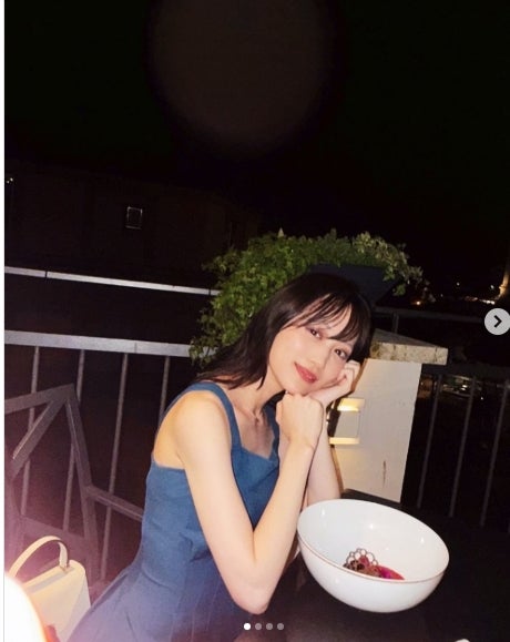 山下美月、ローマ旅行中のオフショットを公開！美しすぎる表情にファン歓喜！