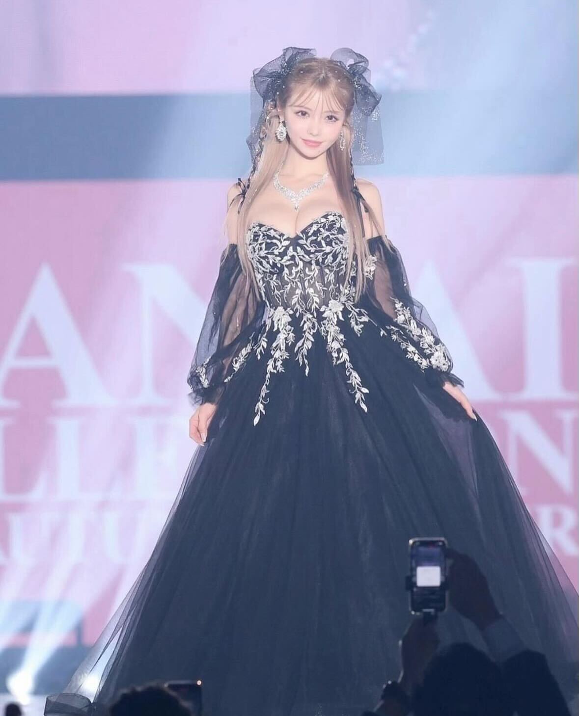 東京・新宿歌舞伎町No. 1キャバ嬢が現引退を発表