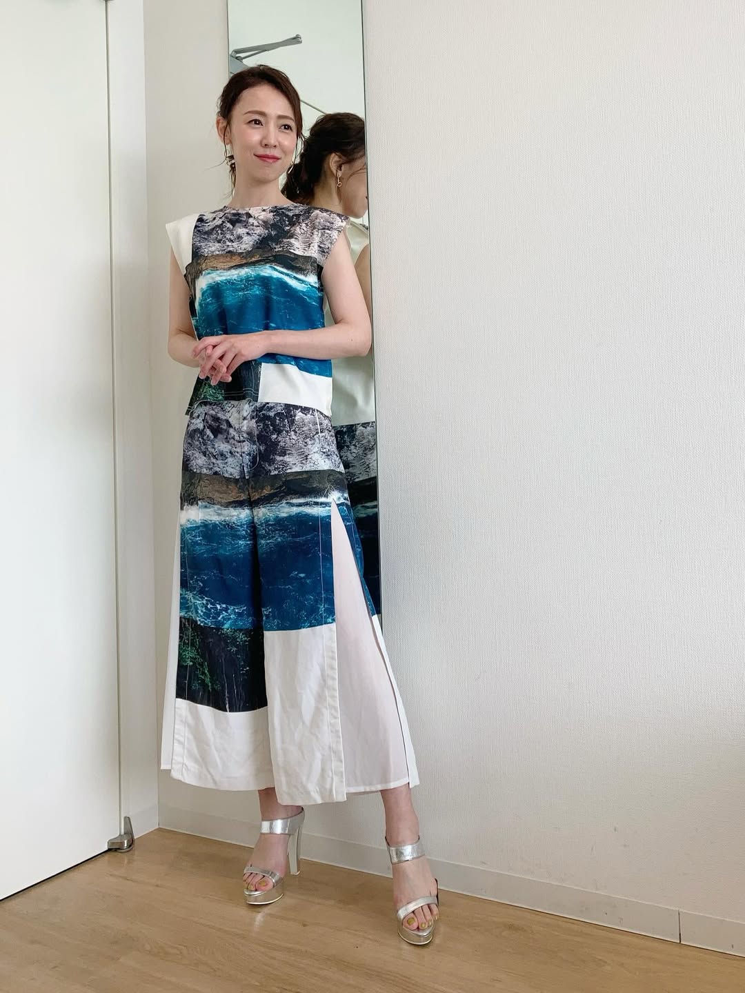 モデル兼タレント・丸田佳奈、あの有名バラエティ番組に出演した際の衣装を公開！