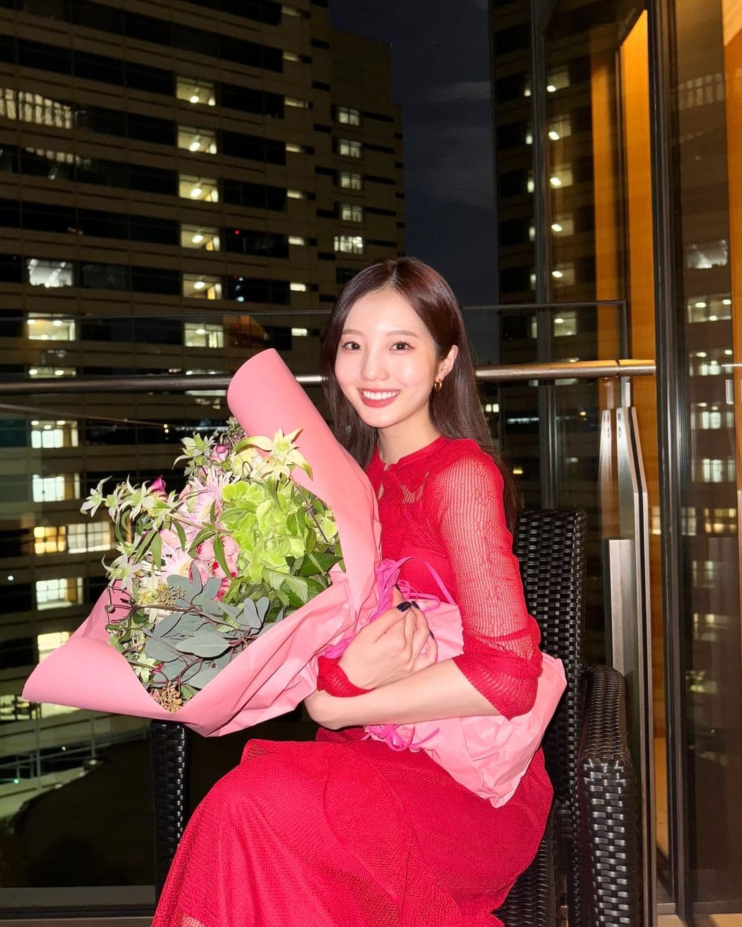 本田真凜23歳の誕生日　真っ赤なドレスが美しすぎると話題に