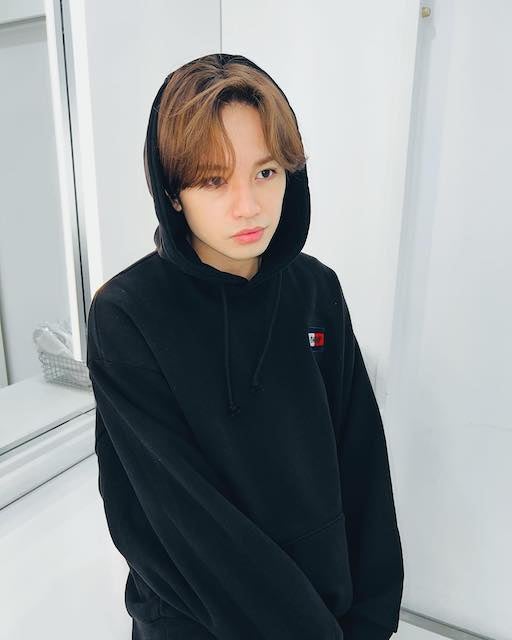 Sexy Zone中島健人が久々の茶髪姿を披露！多くのファンが悶絶「かっこいいむり🥹」