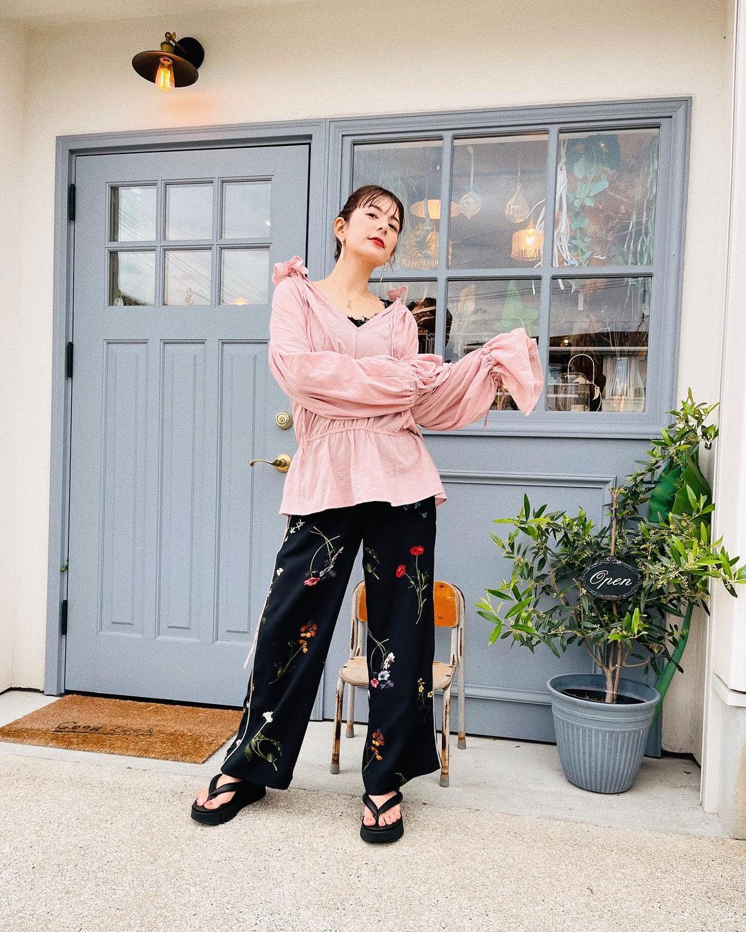 スザンヌさんが息子の授業参観に✨「子供の成長は嬉しいものです」