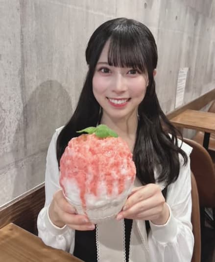 NMB48・龍本弥生が巨大な夏の風物詩堪能にファン舌づつみ