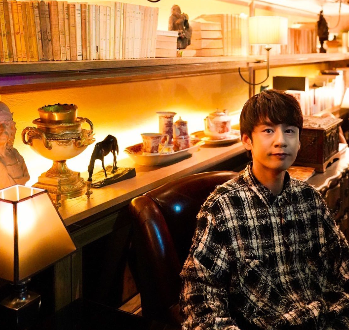 KAT-TUN・中丸雄一、台湾でのオフショットを公開📸「カッコいい〜っ❤️❤️❤️」の声続々💭