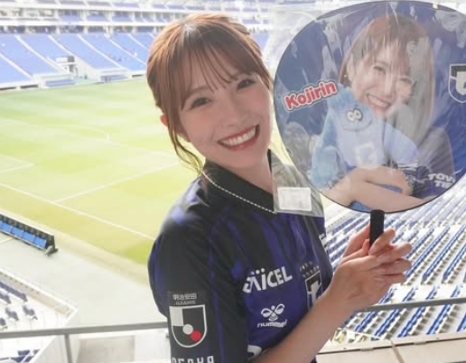 「ちょーかわいい！勝利の女神」人気アイドルのサッカー美女子、