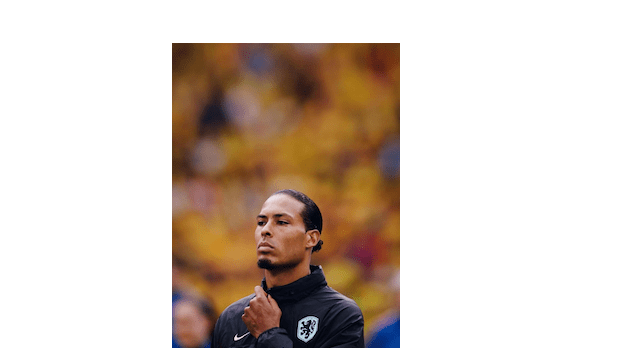 主将のファンダイク擁するオランダ代表が無失点で準々決勝に駒を進める！