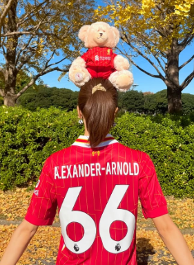 眞嶋優、リヴァプールの圧勝に興奮！「恐怖を感じる猛攻！」