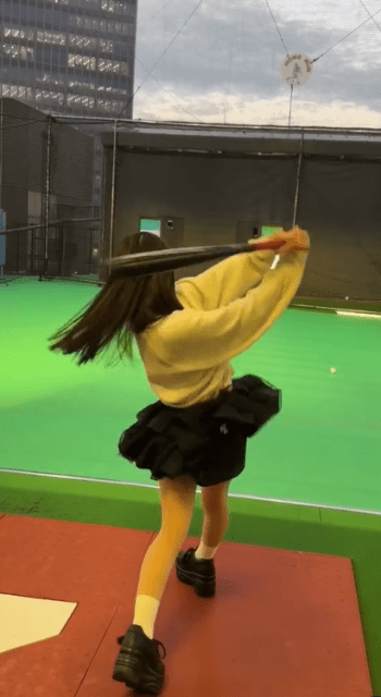 激カワ低身長アイドル・越まりん、