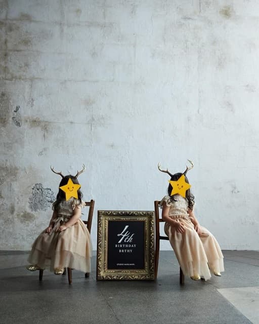 「娘たちが４歳になりました！」人気男性声優が娘さんたちのバースデーフォトを公開