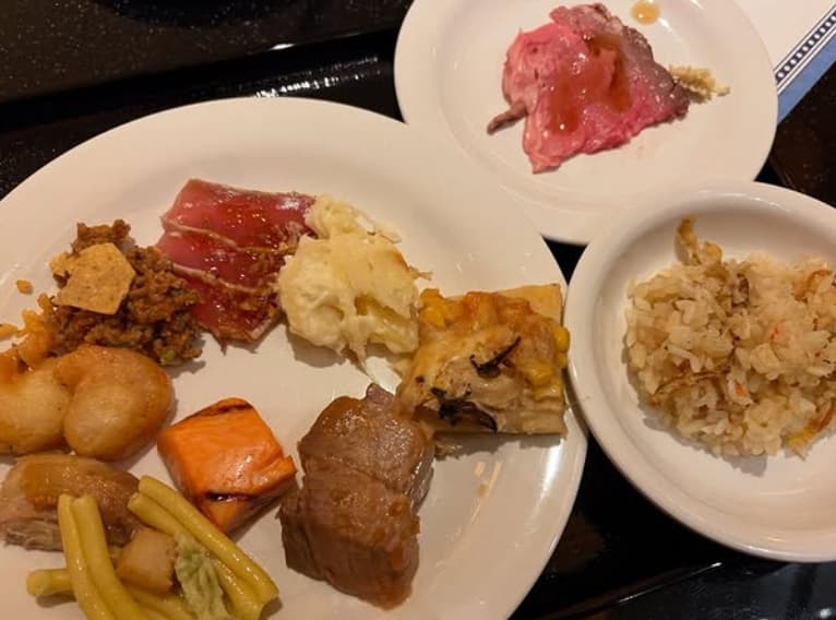 「家族サービスすごいな!」ミキ昴生がミッキーとの素敵なひとときを公開！