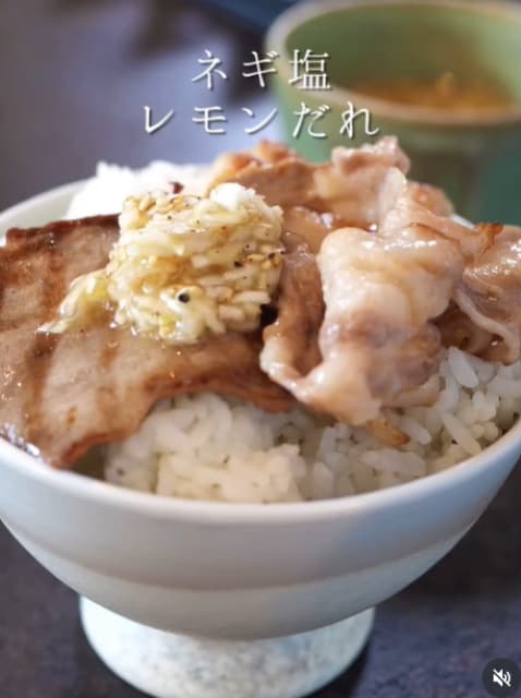 これは美味いぞぉ～料理人・森洋太のネギ塩レモンだれが「みてるだけで幸せ」と話題に！