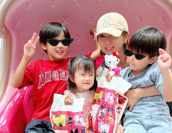 感動の瞬間！鈴木亜美が娘3歳誕生日を家族で祝福
