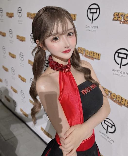 【歴代ラウンドガールまとめ】華を添える美女たちを紹介！