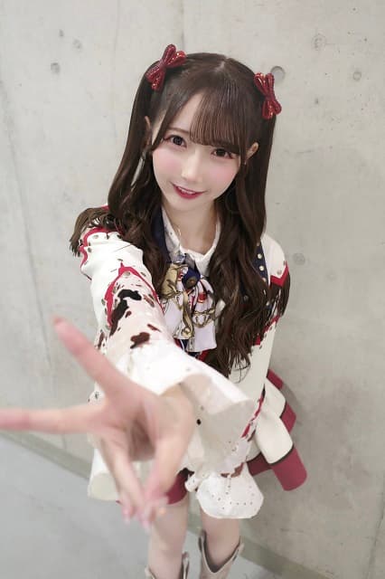 「好きに決まってるじゃないですか…」≠ME 谷崎早耶のウエスタン新衣装ショットにファンから「好き」の嵐！