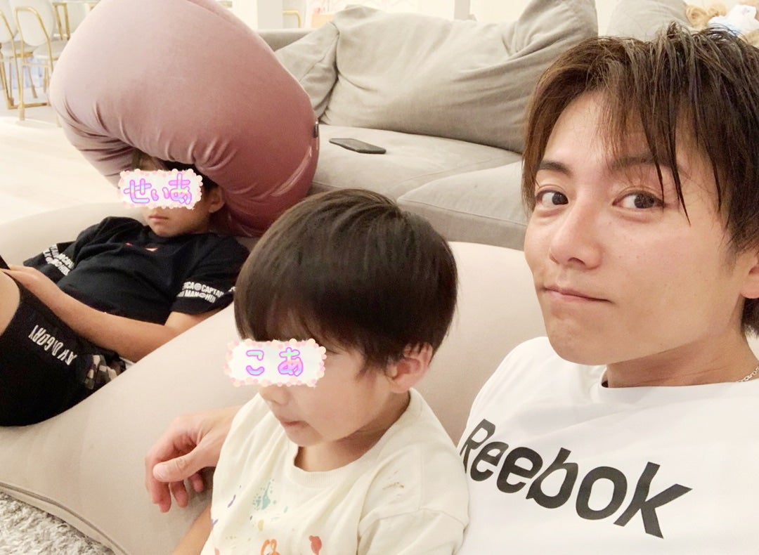 杉浦太陽さんが風呂上がり“まったり”3Sを公開😊「男時間ですw」