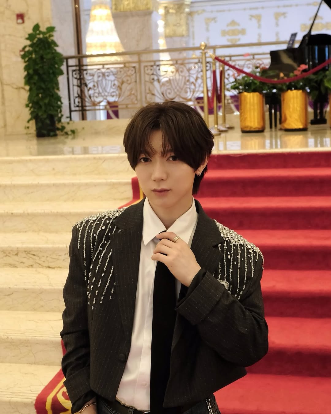 Travis Japanのあのメンバー、上海でのオフショットに「ビジュ天才」「リアル王子」