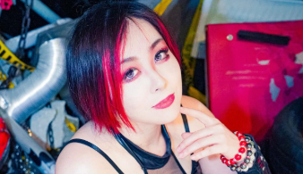 安川結花、デビュー13周年で決意表明「私は私に出来る事で」