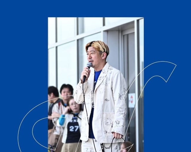 シーホース三河、ホームコートMC小林拓一郎の誕生日を祝福。会場を盛り上げる存在に感謝の声