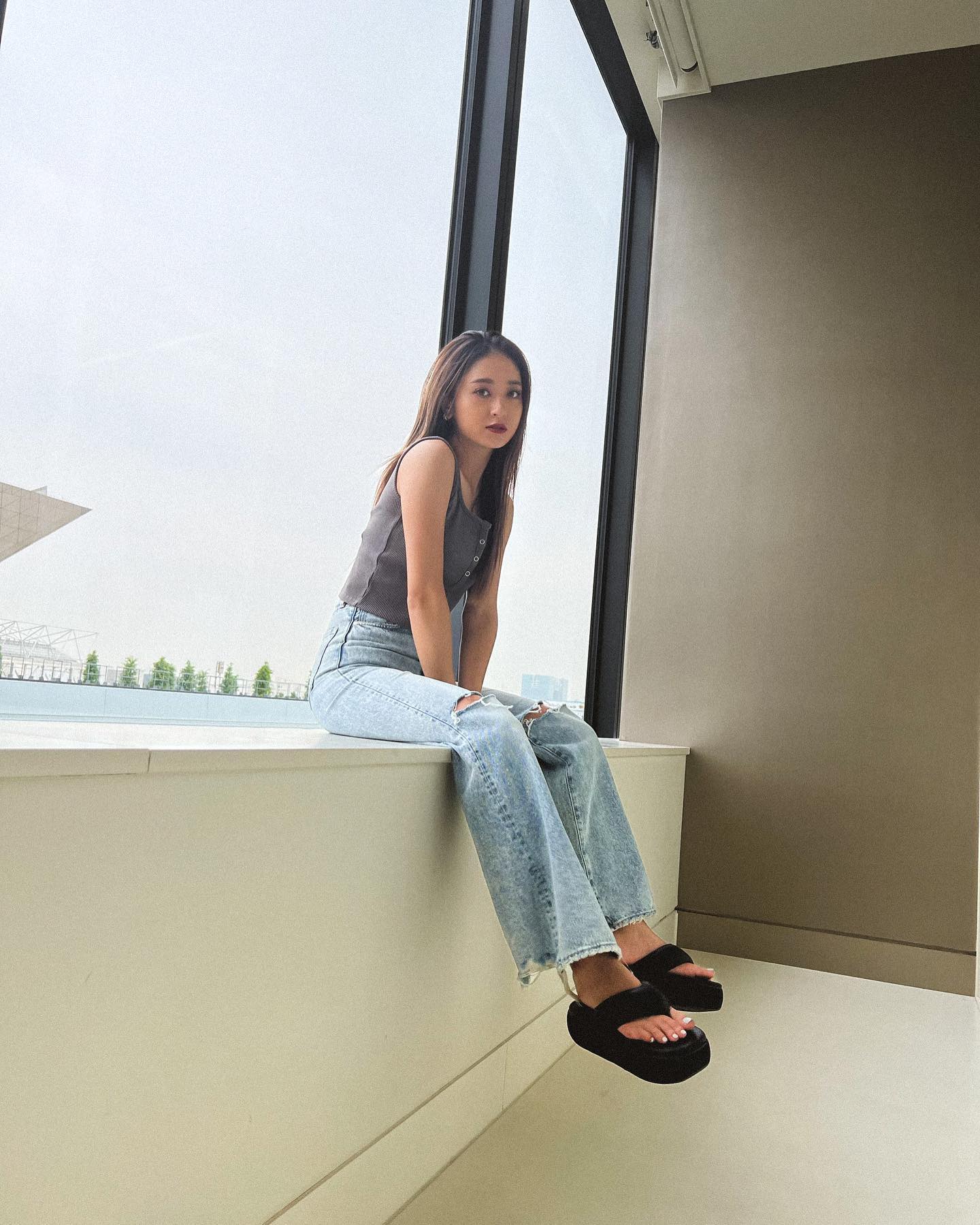 「モデルかよ！」みちょぱのクールな表情に一目惚れ😍💕