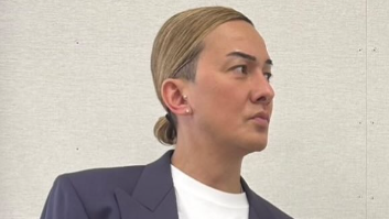 ISSAが“父の日”にスーツ姿でオフショット公開！「DPRHも全力でがんばるぞ」