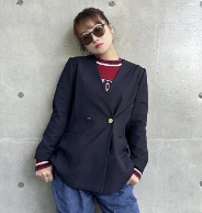 鈴木奈々、金沢での仕事中ショットが話題に！図書館での意外なひとときも