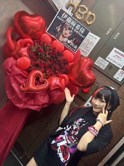 元アイドルの美女レスラー・伊藤麻希がお誕生日！21日に共闘したあの男性レスラーも祝福