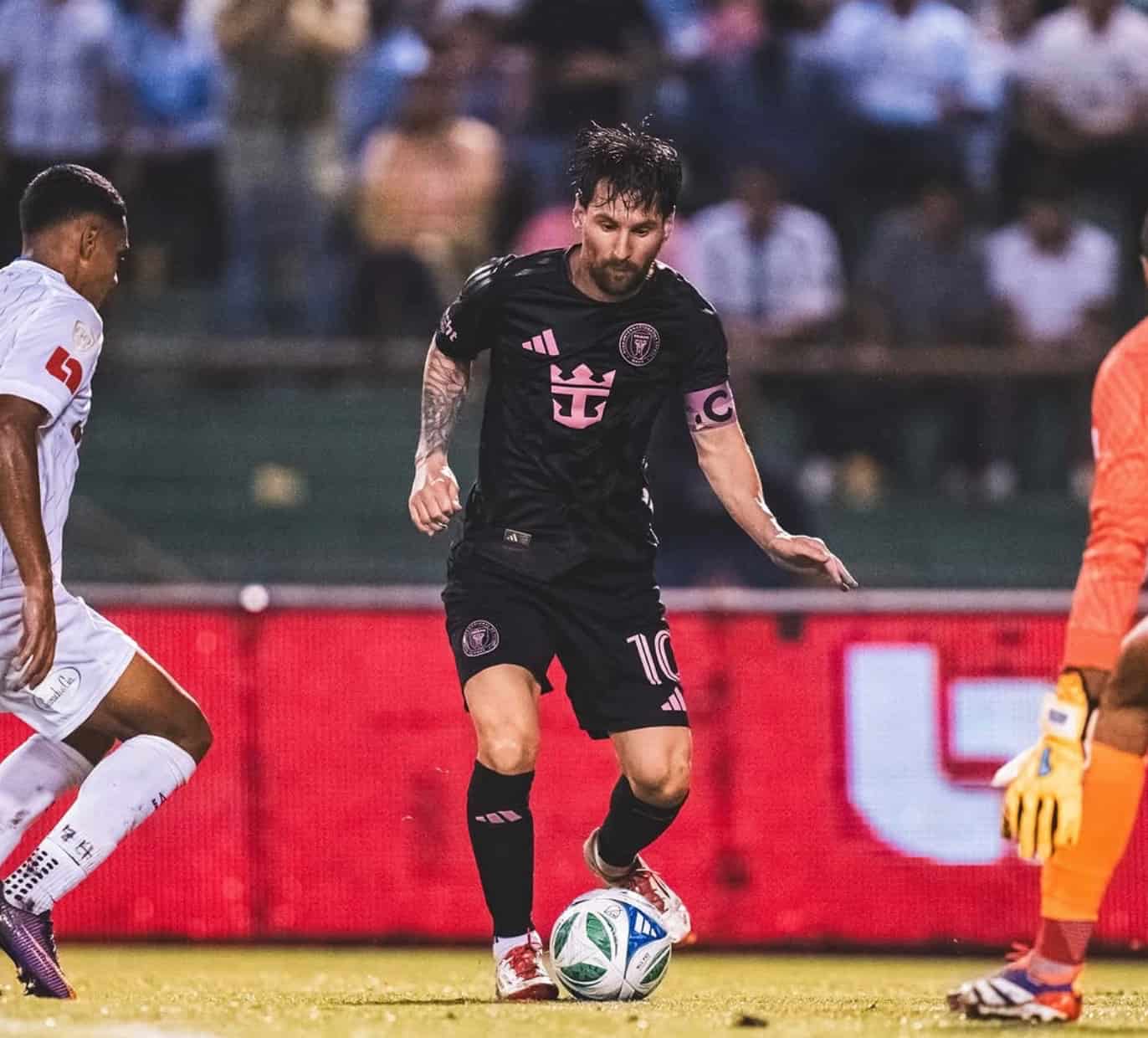 リオネル・メッシ、公式インスタグラムでオリンピア戦の写真を公開