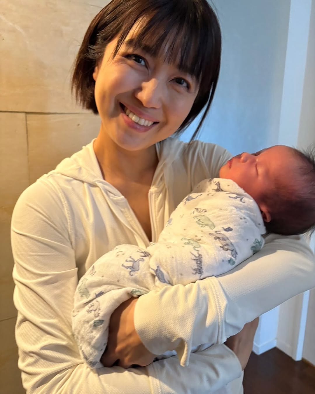 「お久しぶりです！元気です！」産後間もない新妻聖子が近況報告！