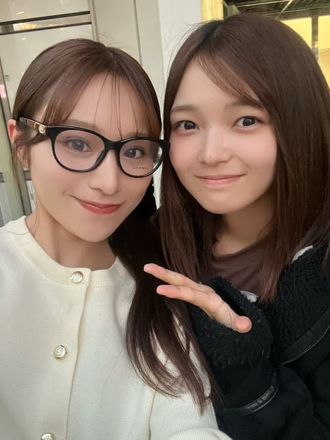 「昔と変わらずで安心ちた♡笑」元AKB48美女が福留光帆と遭遇!?胸アツ2ショットにファン歓喜