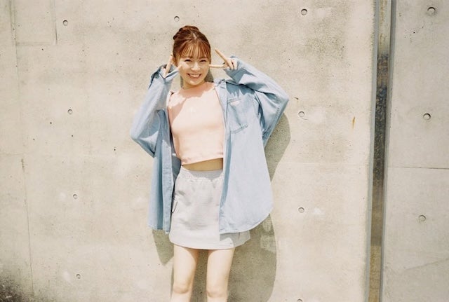 女優・田畑志真、爽やかな夏スタイルを公開！