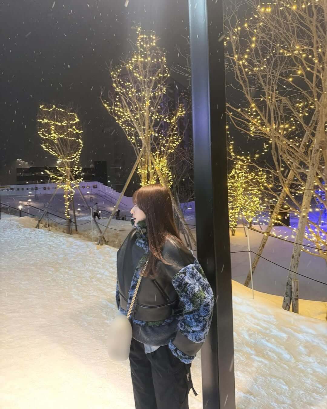 乃木坂46・金川紗耶、地元にあるエスコンフィールドのイルミネーションにうっとり！