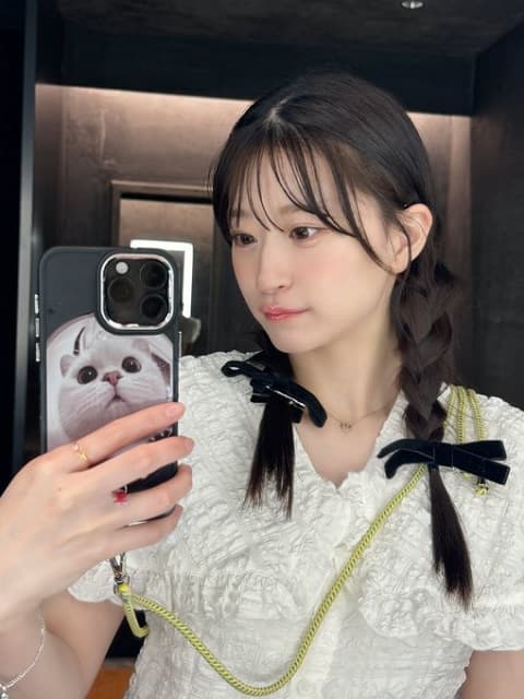 「スマホケースも可愛い！」NMB48 上西怜が自撮り投稿