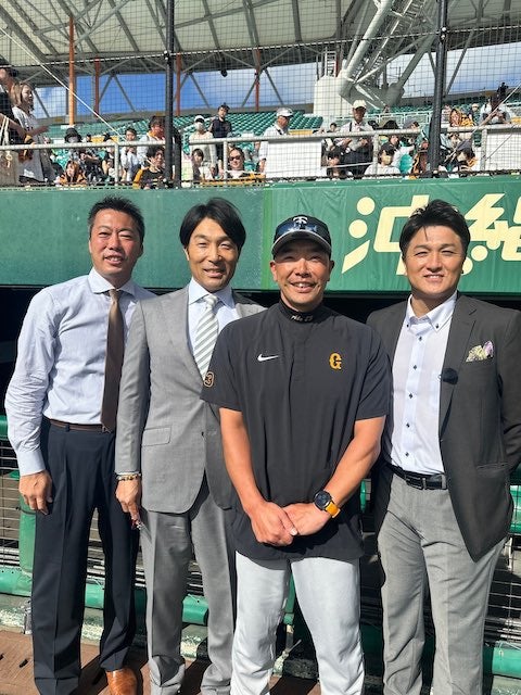 「東京ドームで憧れてたスターが集結」上原浩治、巨人・阿部監督ら豪華ショットが話題に✨