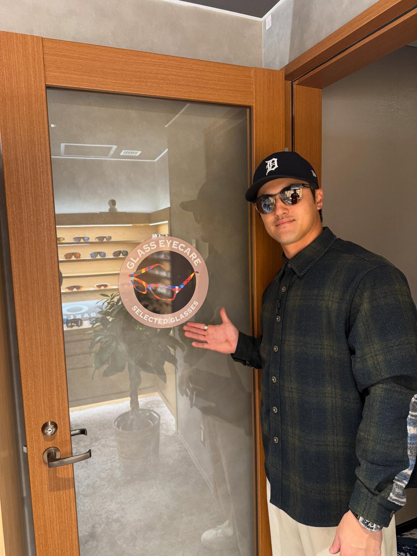 中日・板山祐太郎、今年のサングラスを作成！