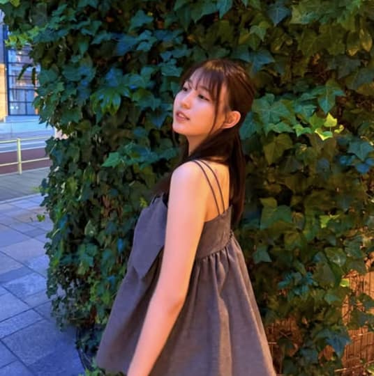 城間奈々美が最新ショットを投稿！髪を伸ばし中の美しい姿を披露。