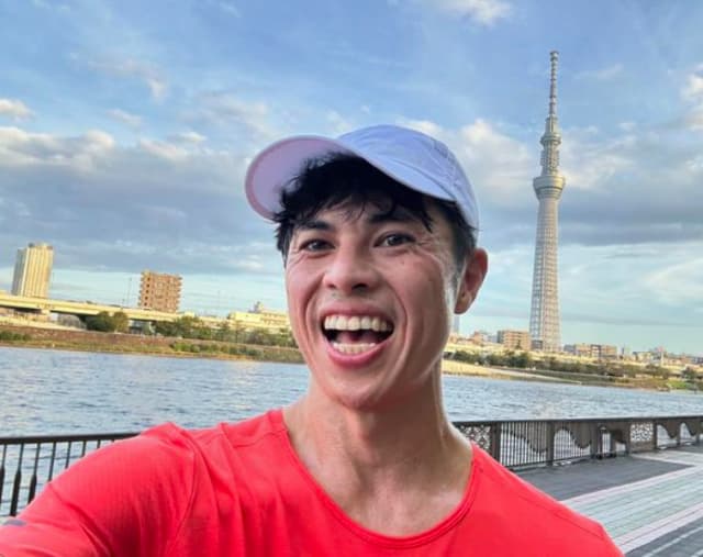 お笑い芸人 小島よしお フルマラソン自己新記録を目指しランニング！