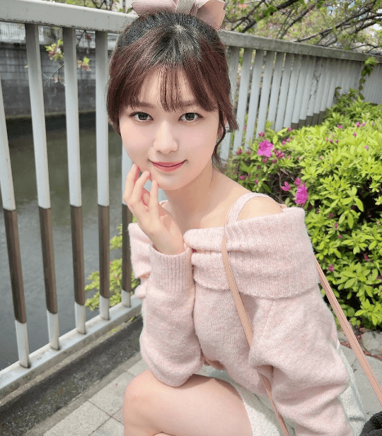 「好きビジュすぎる」人気アイドル、”撮ってみたかった”モデルモード・ポージングを披露！至高だとファン歓喜「彼女感があっていいね」