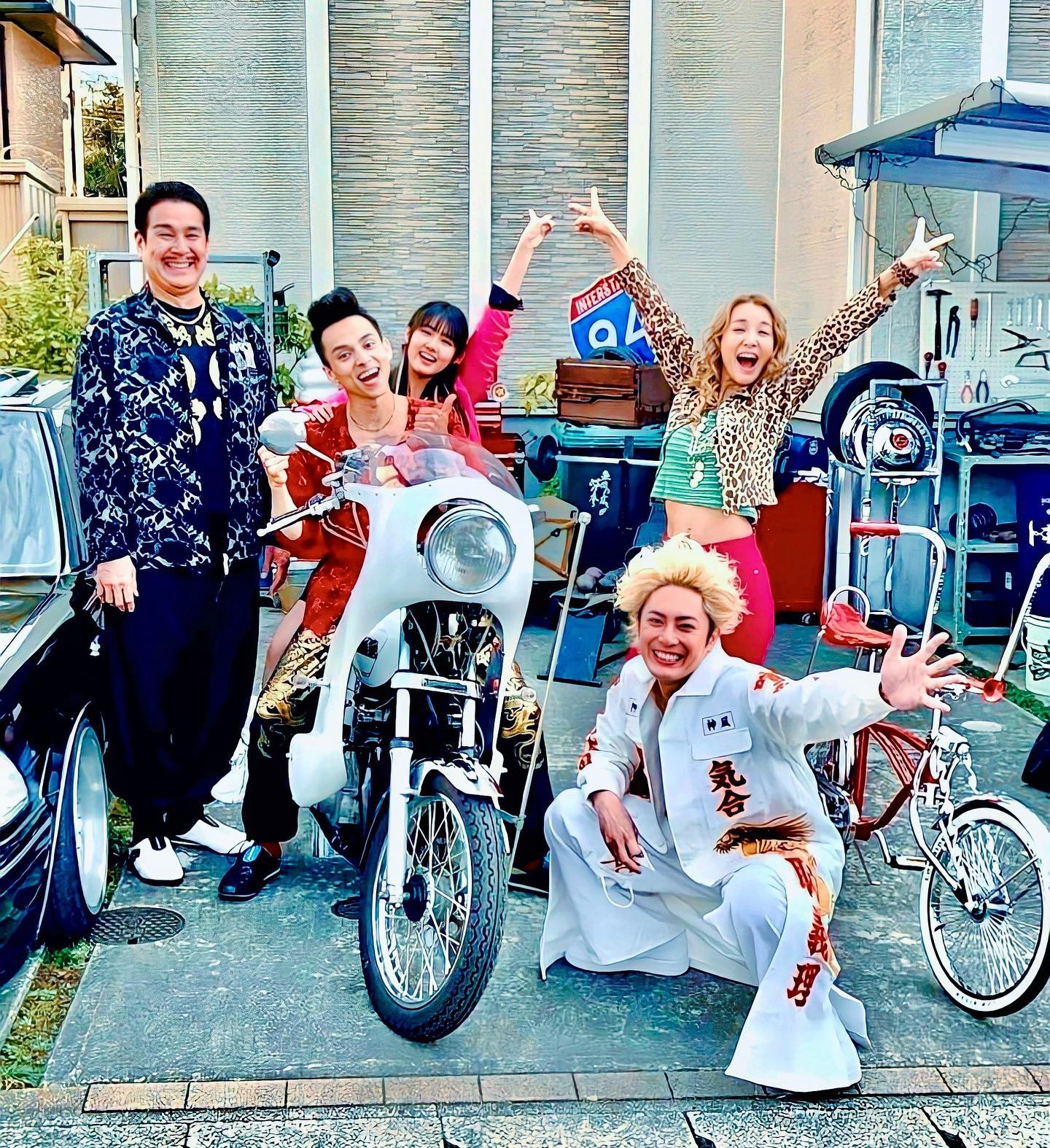 満島真之介さんが間宮祥太朗さんらと暴走族に❗️「愛死天流~~~~~😘🫶🏻💓」