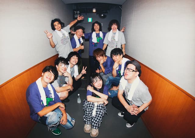 aiko、スタッフとのライブオフショットを公開！「本気中の本物の大切な時間でした」