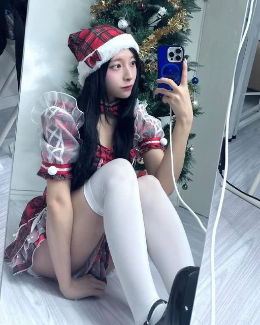 早稲田卒高学歴アイドル・汐見まとい、