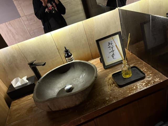 「サウジの焼肉に連れてきてくれた」プロゲーマー・立川がサウジアラビアの焼き肉へ！EWCの戦いを労う