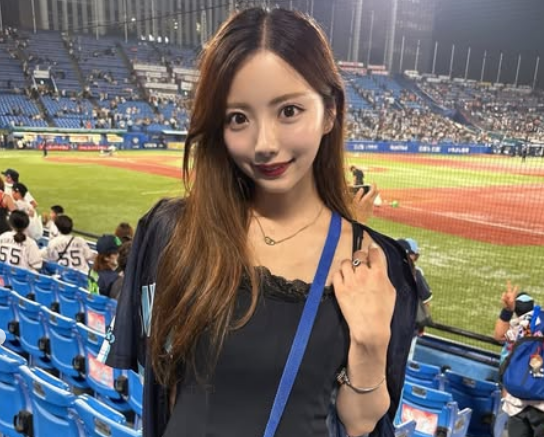 「可愛いし美人やしオシャレ！」野球美女子、