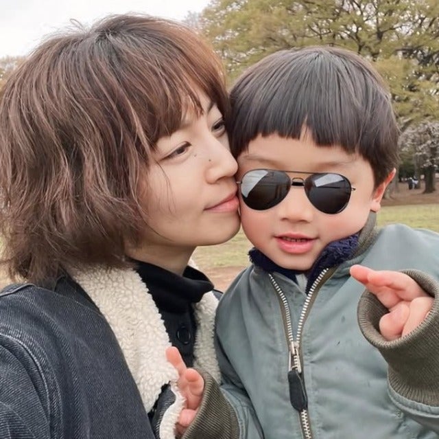 「心の安定が見えた時間でした」安田美沙子が次男と二人で公園へ！